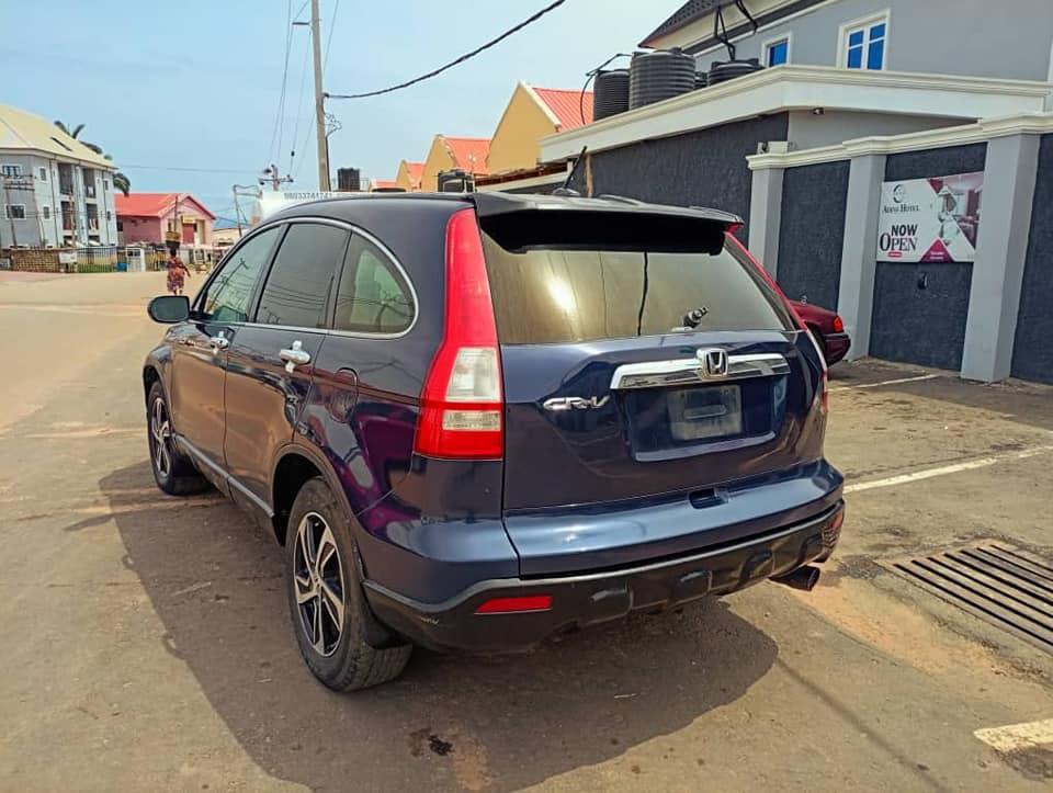 A picture of Distress alert super sharp Honda CRV 2008 model for sale.
