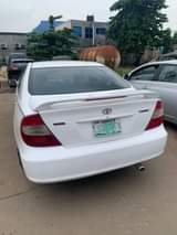 A picture of Toyota Camry 2004 4plugs engine baked on first body Good
