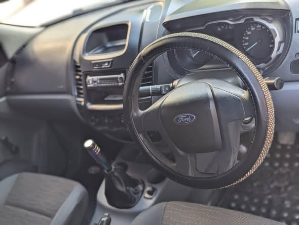 A picture of FORD RANGER 255 77757 8138