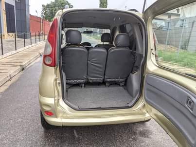 A picture of Toyota funcargo