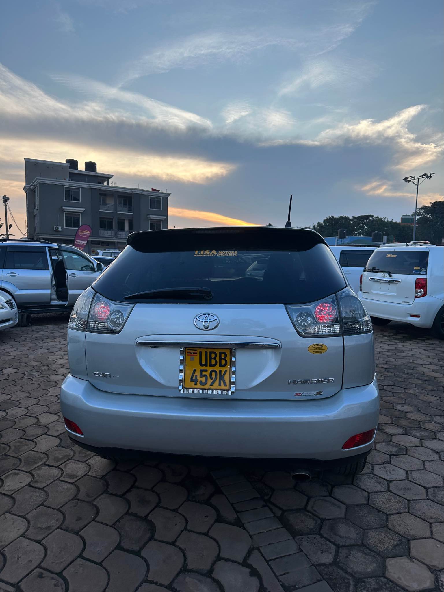 A picture of 2007 Toyota harrier