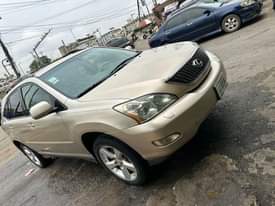 A picture of RX 350 2009 full options nothing to fix Ac chilling