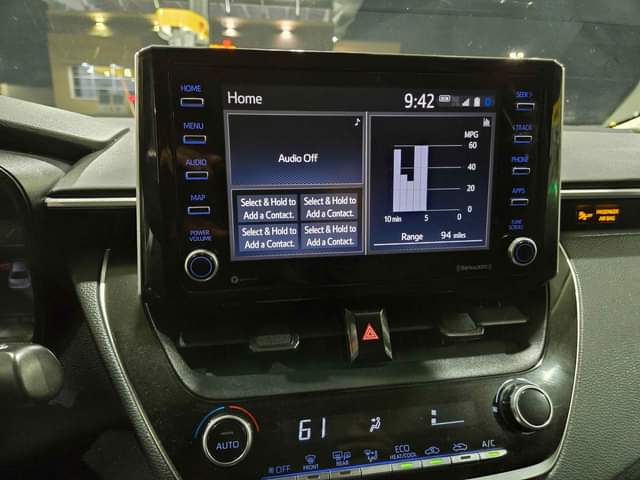 A picture of 2021 Toyota Corolla LE Sedan 4D