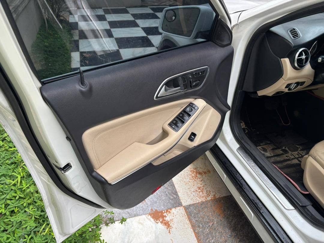 A picture of Mercedes GLA250