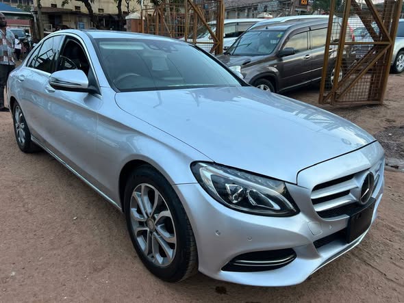 A picture of Benz C200 for sale 60millions call 0755622807