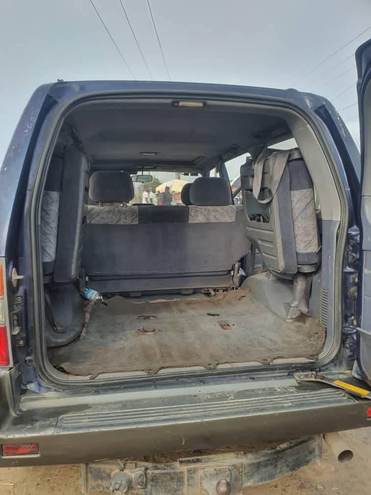 A picture of Land cruiser Prado 2000
