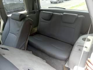 A picture of Toyota Highlander 2004 model 3 sitter 4 sale