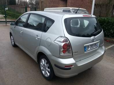 A picture of Foreign Used Tokunbo Toyota Corolla Verso Year 2006 Fabrics Seats