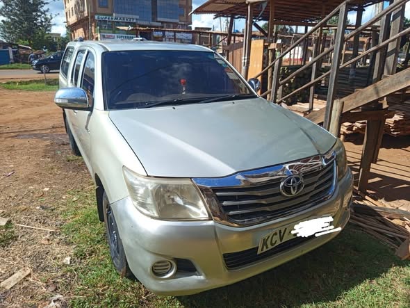 toyota hilux vigo