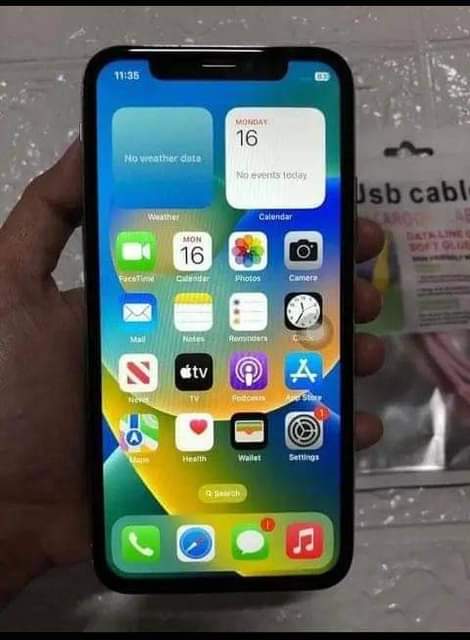A picture of Iphone X