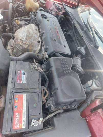 A picture of 2004 Toyota Camry