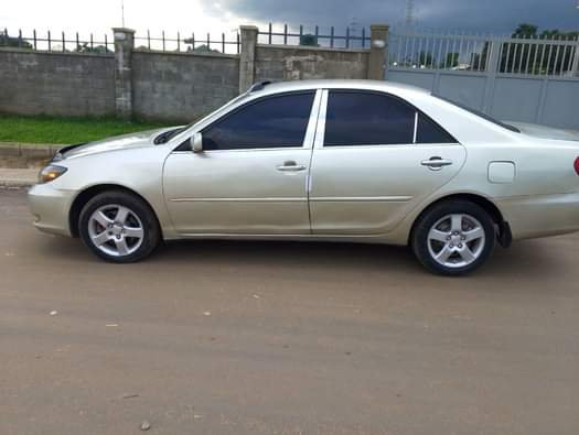 A picture of Clean Registered 2005 Toyota Camry SE 2 9m net price