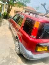 A picture of HONDA CR V