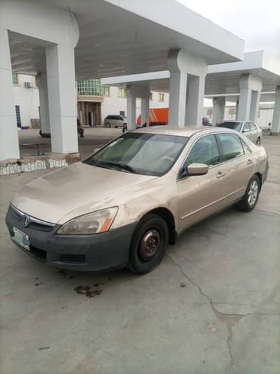 A picture of Honda Accord 2007 DC Continue Unpainted Pan Body Neatly Used