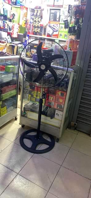 A picture of Dp light stand fan