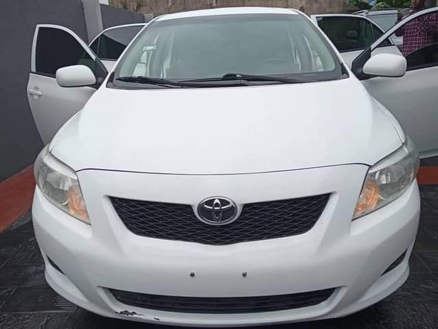 A picture of Toyota Corolla 2010