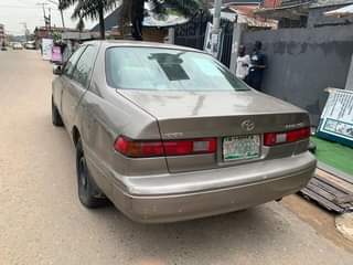 A picture of Toyota Camry 1997 tiny light