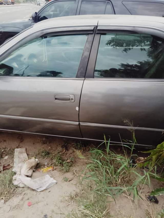 A picture of 2002 TOYOTA CAMRY 2002 TOYOTA