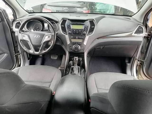 A picture of Hyundai Santafe