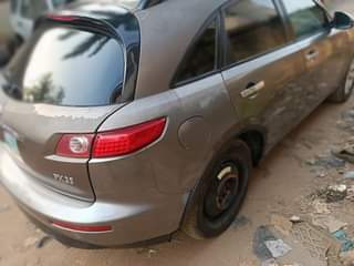 A picture of Infiniti FX35