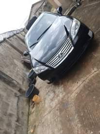 A picture of Es 350 2009 First body pan Everything in excellent condition