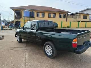 A picture of 2001 Toyota Tacoma
