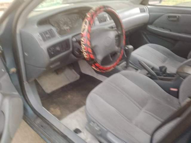 A picture of 2002 Toyota Camry Envelope