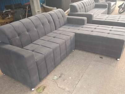 A picture of canapet L disponible sur 93036793