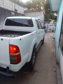 A picture of Toyota hirux pickup d kibin Injin 3L diesel Gia manyu