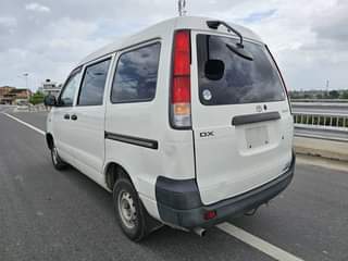 A picture of TOYOTA NOAH 0652564588