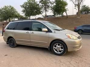 A picture of First body 2005 sienna with original duty now available in