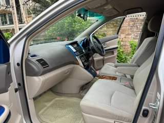 A picture of TOYOTA HARRIER D.W.N 0789170295
