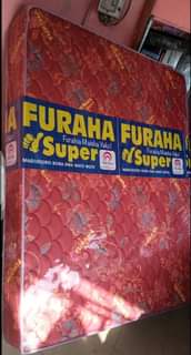A picture of Offer jumapili yaleo 5x6 8inch Bei 200 000 Nzuri kitambaa