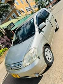 A picture of Toyota raum
