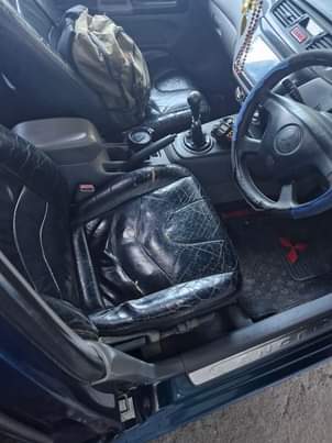 mitsubishi lancer
