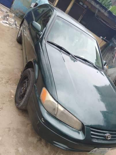 A picture of 2001 Toyota Camry tinny light for sale engine silent gear
