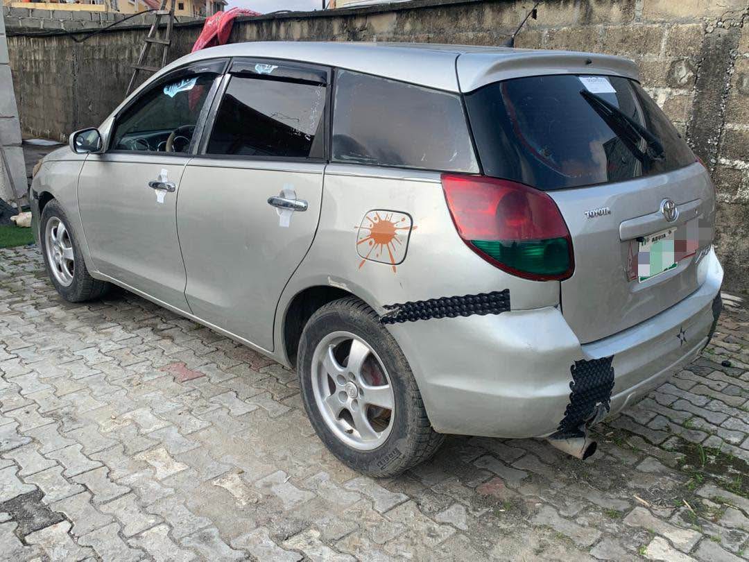 A picture of EXTREMELY GOOD DEAL 2004 Toyota MATRIX N3 999 999