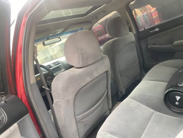 A picture of Honda DC 2008 very clean 09160605130 If e no clean