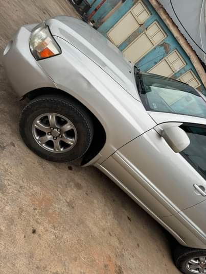 A picture of Barely Driven And Toks Standard 2006model Toyota Highlander Pure 1st