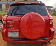 A picture of Red Toyota Rav4 2010