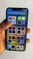 A picture of Iphone xsmax 64gb