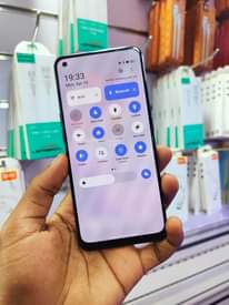 A picture of Oppo Reno 7