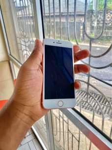 A picture of iPhone 7 128GB
