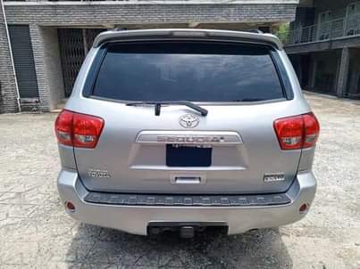A picture of Toyota Sequoia