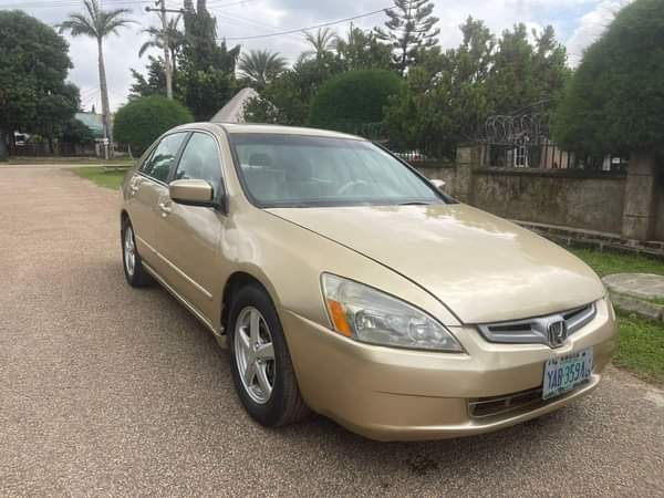A picture of Honda accord aka End Of Discussion Buy and drive Price