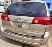 A picture of Sienna 2007 Partly first body Engine Ac Gear Body needs
