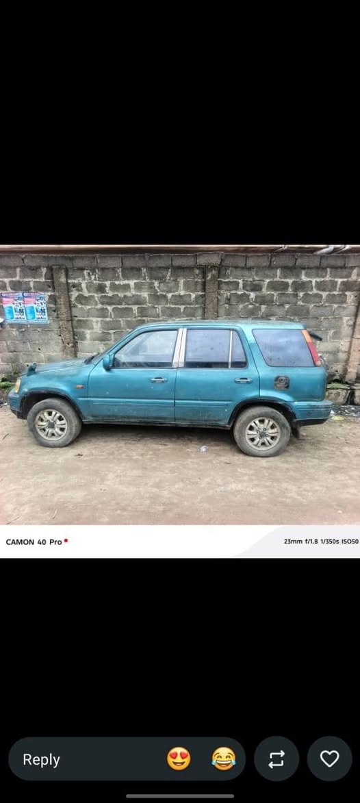 A picture of Honda Crv 1999 model needs body work tukumbo engine gear