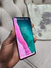 A picture of Samsung s10 gb128