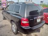 A picture of DISTRESS SALES TOYOTA HIGHLANDER 2004 3 SEATER ROLL Engine Gear