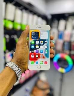A picture of Iphone 6s Plus